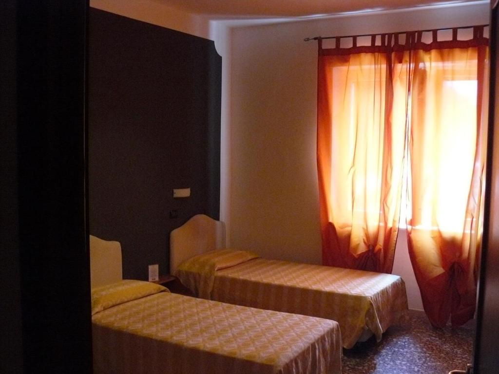 Hotel Vittoriano Turin Zimmer foto